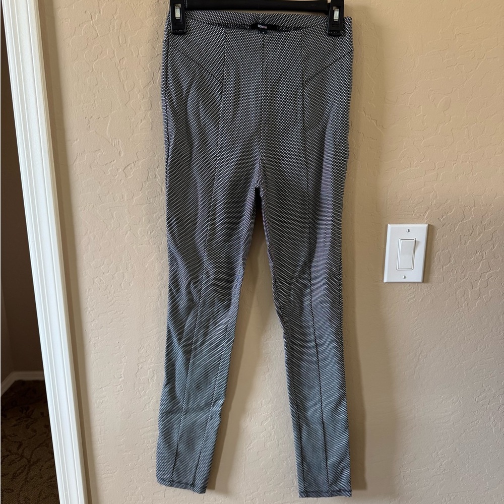 Black and White Patterned Pants Size S